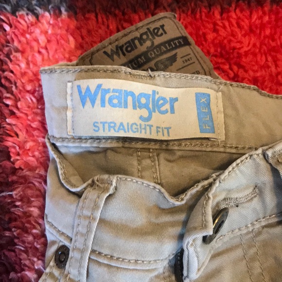 Men khakis - Picture 3 of 3